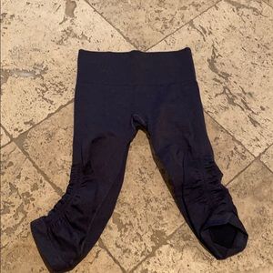 Lulu cropped leggings